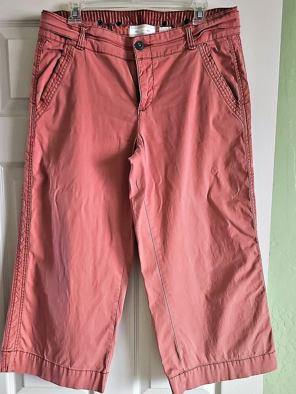 Nei Capri Pants in Pink Waist 29